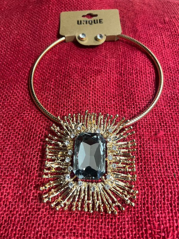 Helda Choker Necklace