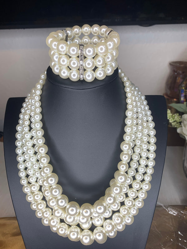 Necklace PEARL